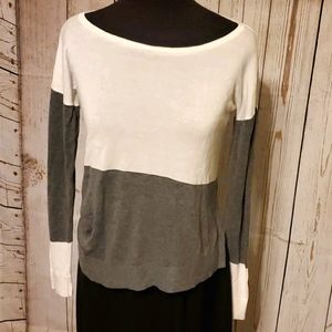 Express color block asymmetrical hem sweater Extra Small